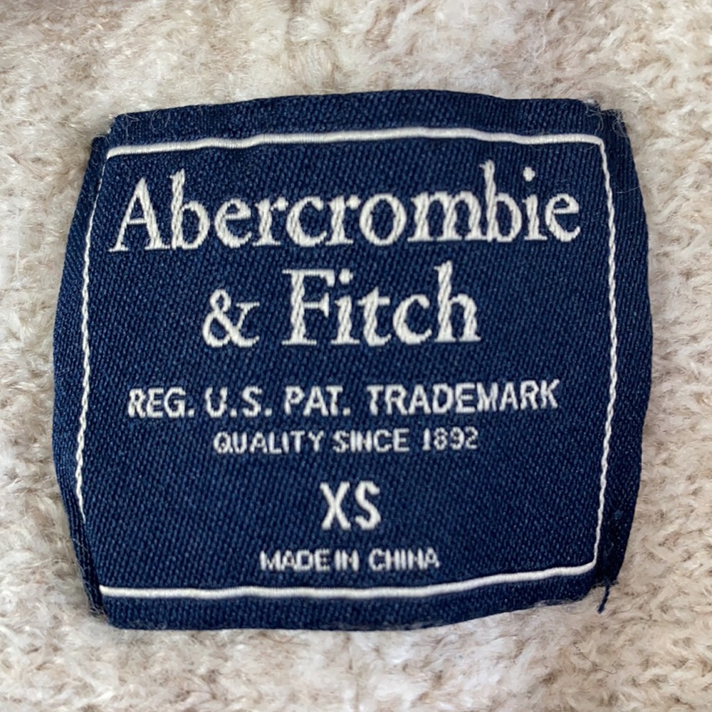 A&F Sweater - Picture 10 of 11